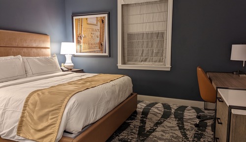 Junior Suite, 1 King Bed with Sofa bed