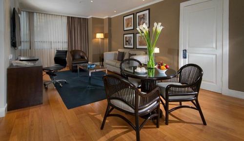 Business Suite, 1 King Bed with Sofa bed (Leading)