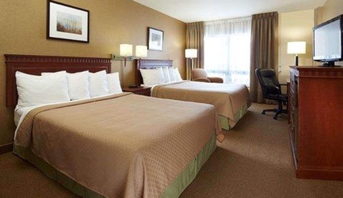 Standard Room, 2 Queen Beds, Non Smoking