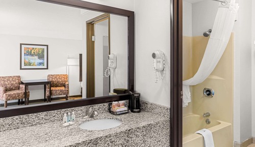 Standard Room, 2 Queen Beds, Non Smoking, Ground Floor