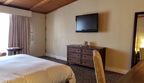 Room, 1 King Bed, Non Smoking, Poolside (Posada)