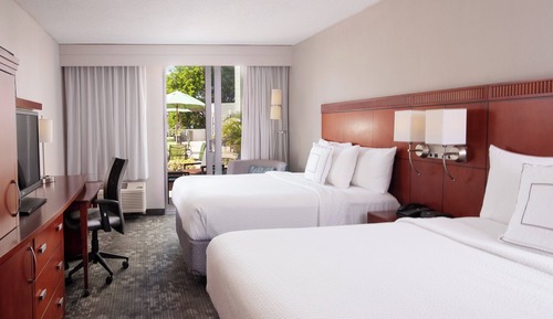 Room, 2 Queen Beds, Non Smoking