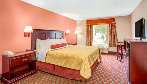 Standard Room, 1 King Bed