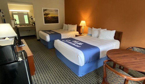 Standard Room, 2 Queen Beds, Smoking
