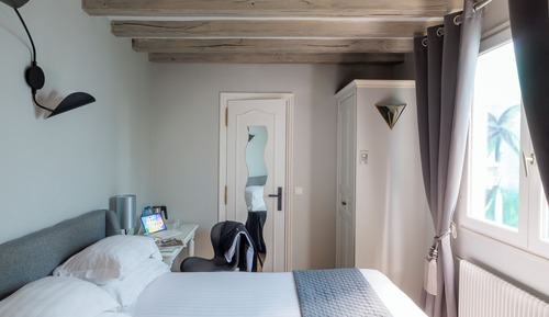 Classic Double Room