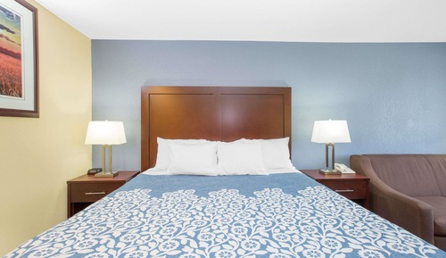 Room, 1 King Bed, Non Smoking