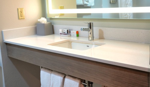 Suite, 1 King Bed, Accessible (Mobility, Accessible Tub)