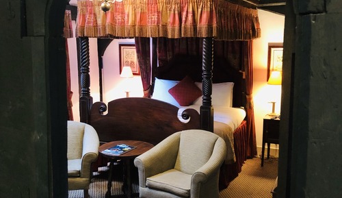 Executive Room (Four Poster)