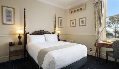 Hargravia Valley View Room 