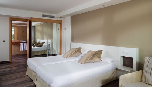 Xtra Sol Suite, Sea View