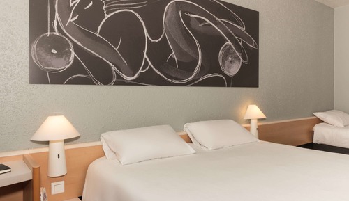 Standard Room, Multiple Beds