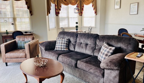 Mountain View Chateau Junior King Suite