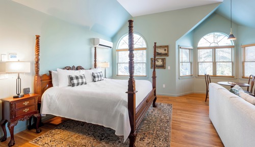 Chateau Mountain View Penthouse
