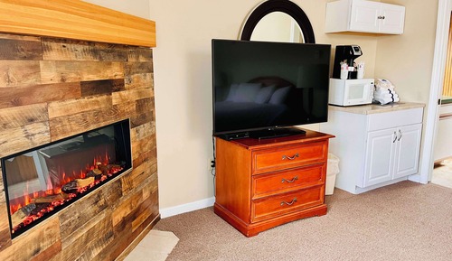 Highland Top Floor - Superior Mtn View King