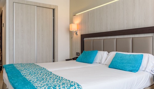 Basic Double Room (2 adults)