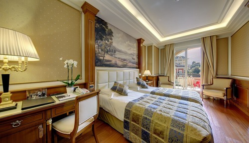 Deluxe Double or Twin Room, Mountain Side