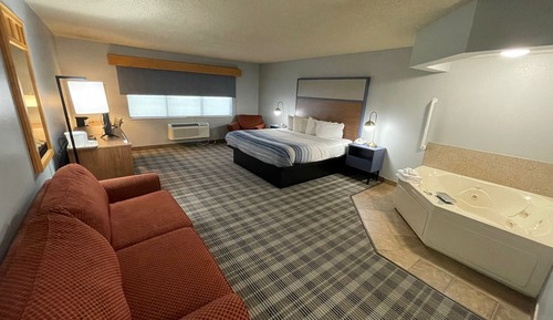 Suite, 1 King Bed, Non Smoking