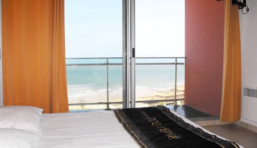 Studio (for 3 to 4 persons) Sea View