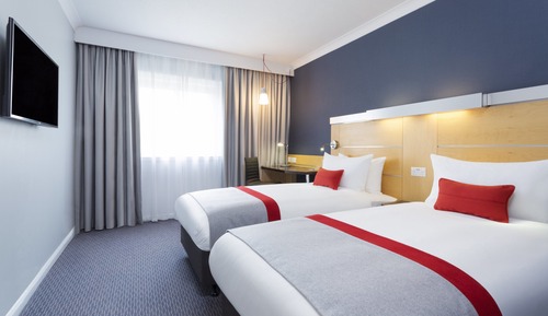 Standard Room, 2 Twin Beds (with Free Hot Breakfast)