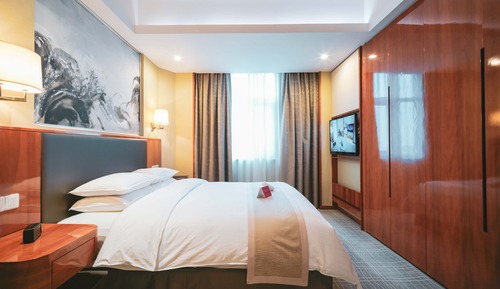 Suite, 1 King Bed, Non Smoking