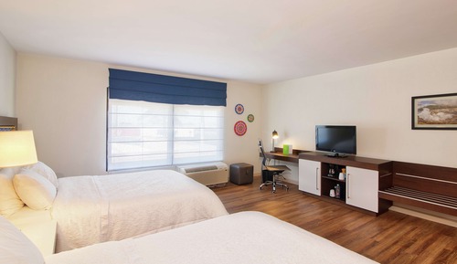 Room, 2 Queen Beds, Accessible, Non Smoking