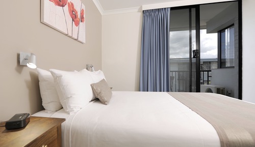 One Bedroom Apartment 