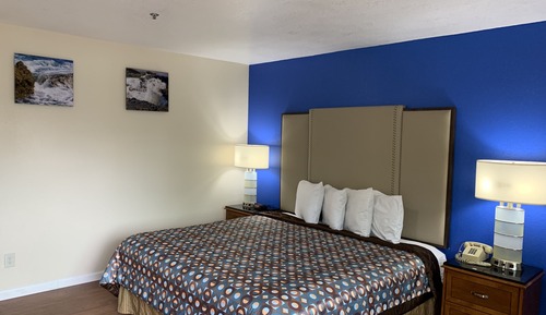 Standard Room, 1 King Bed, Non Smoking