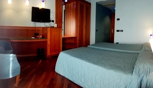 Classic Twin Room