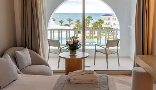 Junior Suite, 1 King Bed, Balcony, Sea View