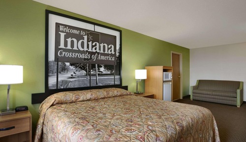 Deluxe Studio Suite, 1 King Bed, Non Smoking, Hot Tub