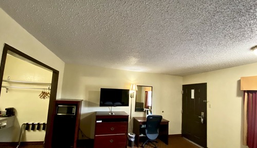 Standard Room, 1 King Bed