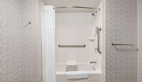 Room, 2 Queen Beds, Accessible, Non Smoking