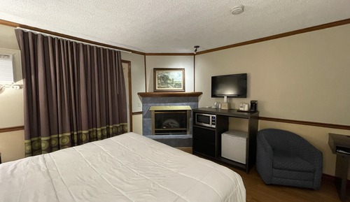 Suite, 1 King Bed, Non Smoking