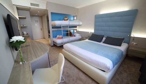 Premium Quadruple Room