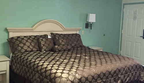 Standard Room, 1 King Bed, Non Smoking
