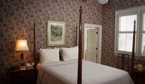 Hitch Hill Room