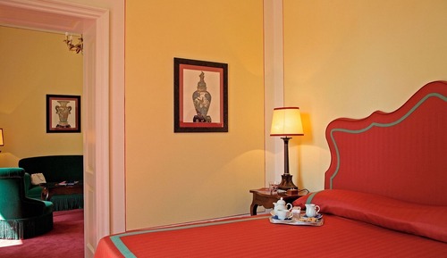 Suite, Partial Lake View