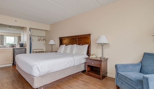 Room, 1 King Bed, Jetted Tub