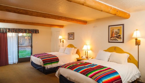 Standard Room, 2 Queen Beds, Non Smoking