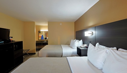 Room, 2 Queen Beds, Accessible, Non Smoking