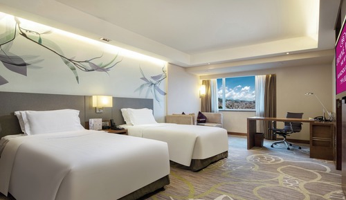 Premium Room, 1 King Bed, City View