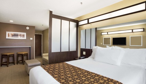 Deluxe Room, 1 Queen Bed, Non Smoking