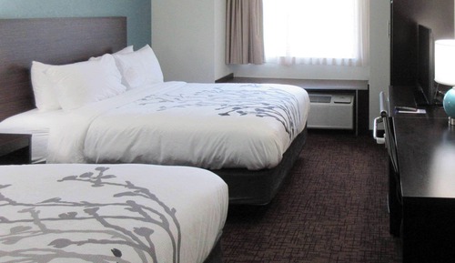 Standard Room, 2 Queen Beds, Non Smoking