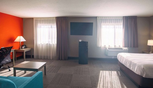 Suite, 1 Double Bed with Sofa bed, Accessible, Non Smoking (Roll-In Shower)