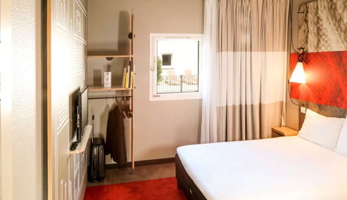 Room, Multiple Beds
