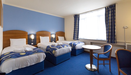 Triple Room