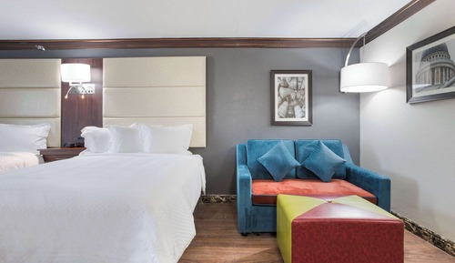 Suite, 2 Queen Beds, Non Smoking