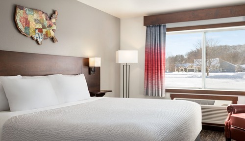 Room, 1 King Bed, Accessible, Non Smoking (Mobility Accessible)