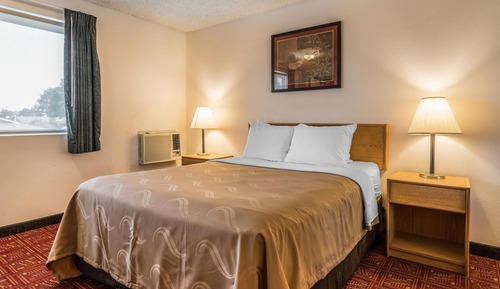 Suite, 1 Queen Bed, Non Smoking