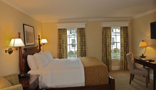 Chamberlain House 1 Queen Bed (No Pets)